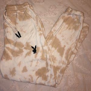 Playboy logo - neutral tie-dye sweatpants